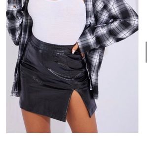 Pretty little thing black skirt